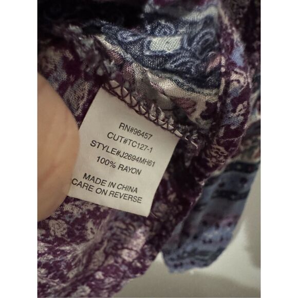 Eyeshadow Women's Purple Paisley Floral Lightweight Flowy Blouse sz M Boho Earth - Picture 4 of 4